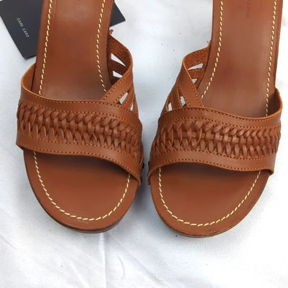 FINAL SALE 🆕🌿NICOLE FARHI SANDALS🌿 - Picture 9 of 16